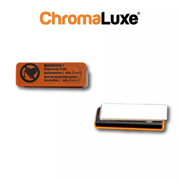 Set mit 10 Chromaluxe-Aluminium-Abzeichen mit magnetischem Befestigungsset