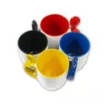 Tasse mit integriertem Löffel - Henkel und farbiges Innenleben - M-SPI