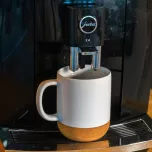 Tasse mit Korkboden und Plastikdeckel - M19